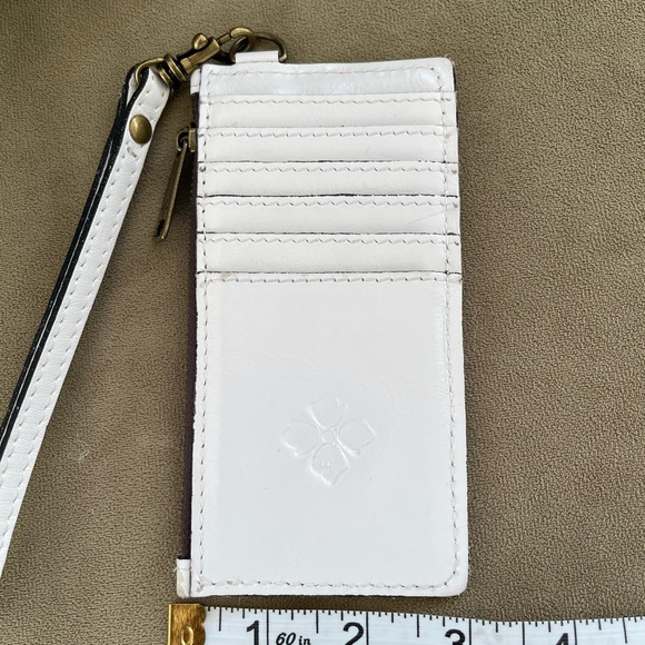 Patricia Nash White Key & Card Holder - Picture 3 of 8